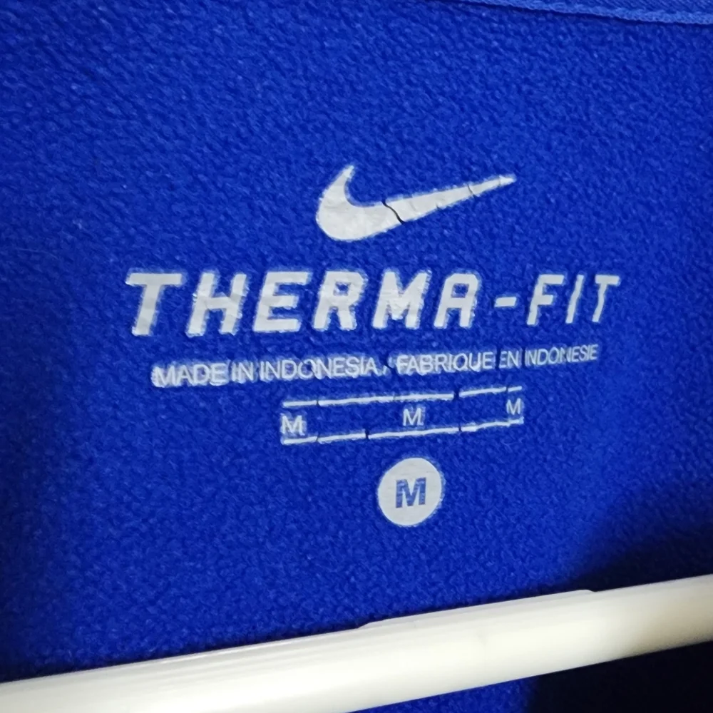 NIKE THERMAL FIT BOISE STATE 1/4 ZIP UP SWEATER - Picture 6 of 6